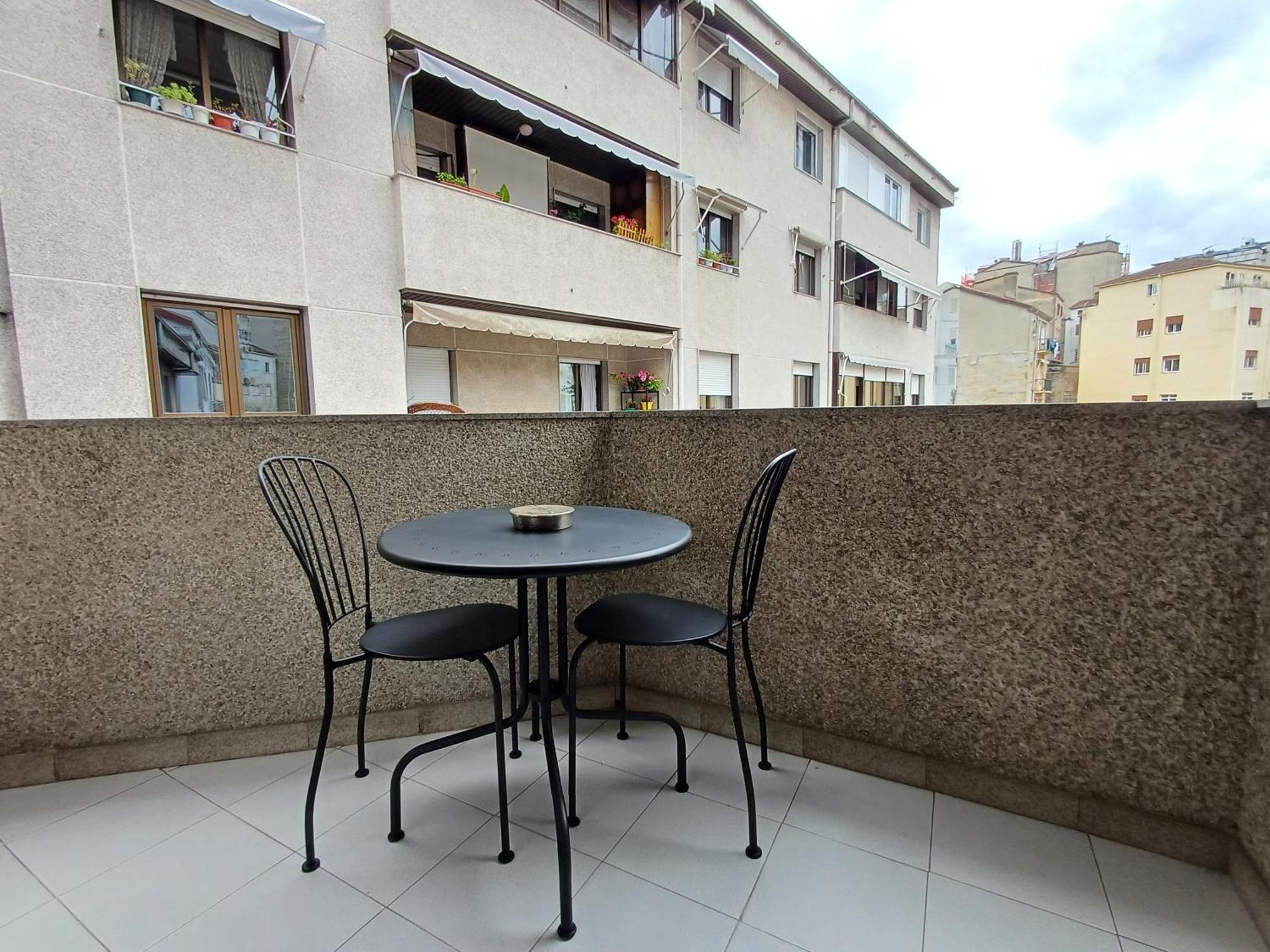 4J - Ourense Centro Con Parking Buitenkant foto